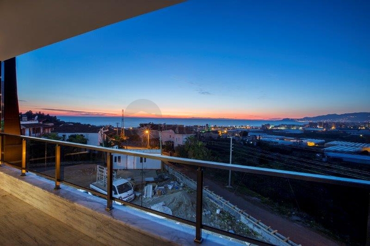 شقق فاخرة باطلالة بحرية ضمن مجمع حديث في كارجي جاك / الانيا 