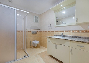 شقة غرفتين وصالة - مطبخ منفصل - مفروشة - في مهموتلار / الانيا 