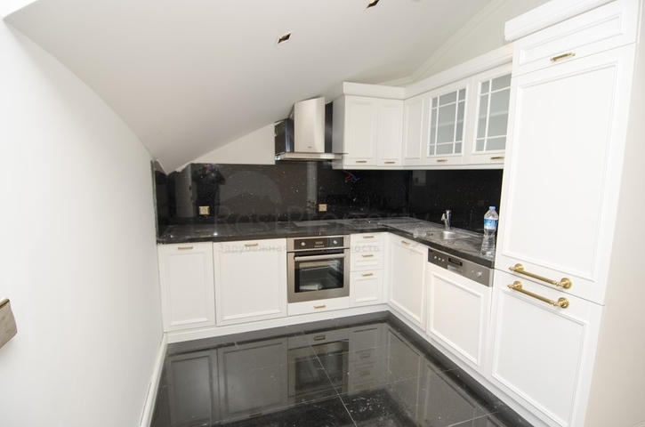 شقة دوبلكس 3 + 1 5 دقائق سيرا على الأقدام من البحر وشواطئ كونيالتي