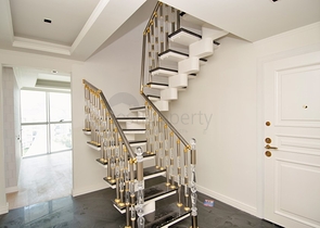 شقة دوبلكس 3 + 1 5 دقائق سيرا على الأقدام من البحر وشواطئ كونيالتي