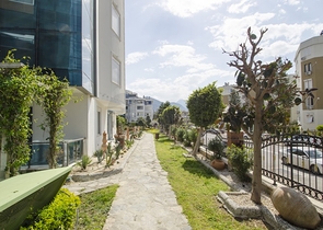 شقة دوبلكس 3 + 1 5 دقائق سيرا على الأقدام من البحر وشواطئ كونيالتي