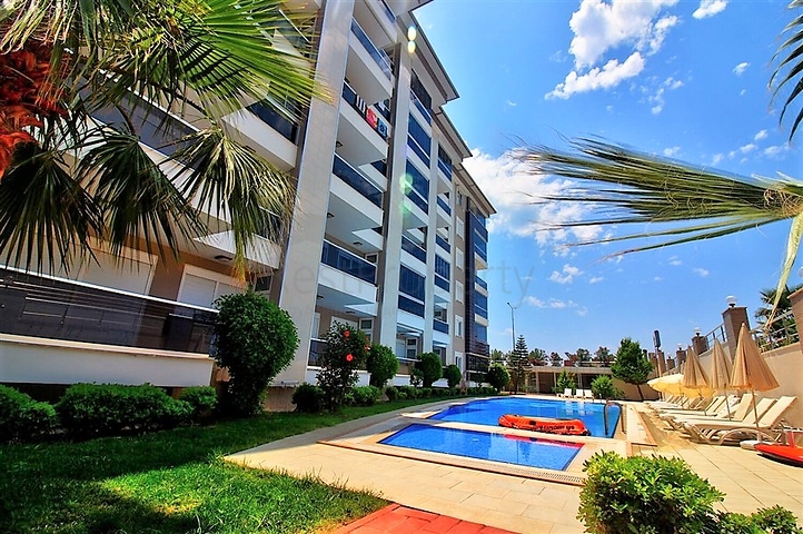 اطلالة بحرية مباشرة _ شقة مفروشة ضمن مجمع سكني فخم في كاستل / الانيا 