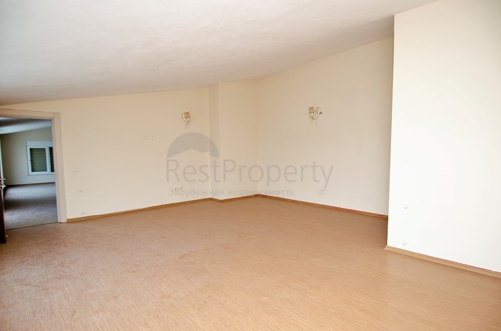 بنتهاوس واسع 4 + 2 في أونجالي كونيالتي أنطاليا