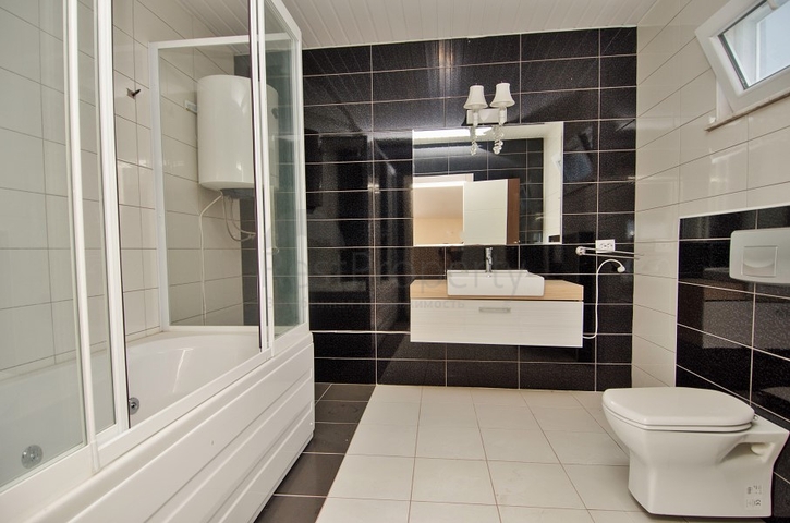 بنتهاوس واسع 4 + 2 في أونجالي كونيالتي أنطاليا