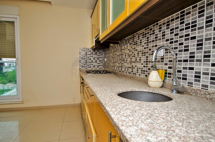 بنتهاوس واسع 4 + 2 في أونجالي كونيالتي أنطاليا