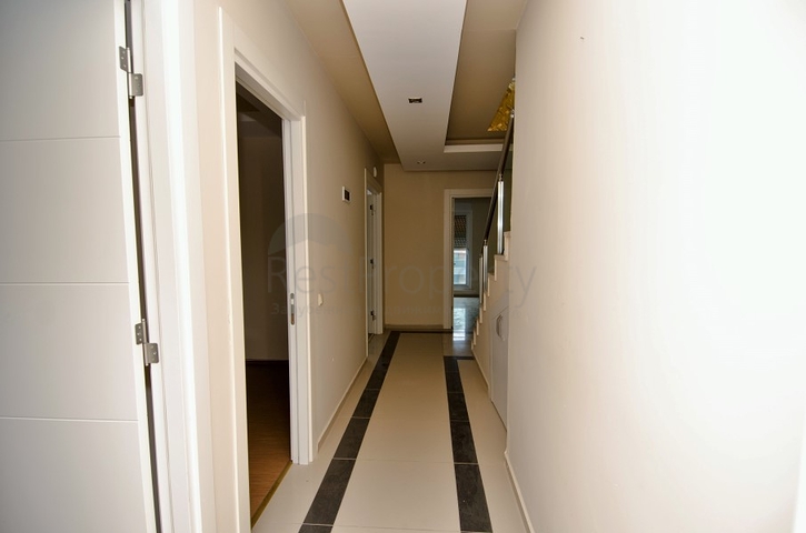 بنتهاوس واسع 4 + 2 في أونجالي كونيالتي أنطاليا