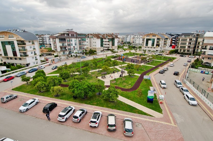 بنتهاوس واسع 4 + 2 في أونجالي كونيالتي أنطاليا