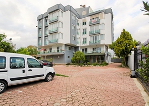 بنتهاوس واسع 4 + 2 في أونجالي كونيالتي أنطاليا