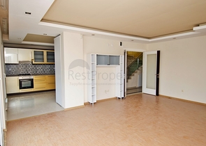 بنتهاوس واسع 4 + 2 في أونجالي كونيالتي أنطاليا