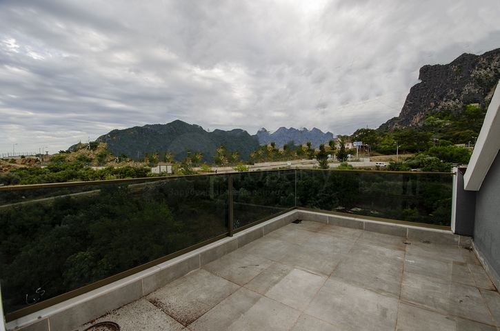 مشروع في كونيالتي أنطاليا