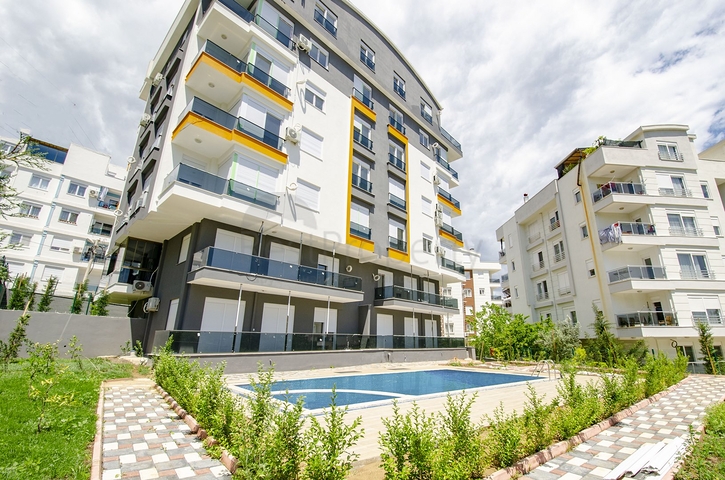 مشروع في كونيالتي أنطاليا