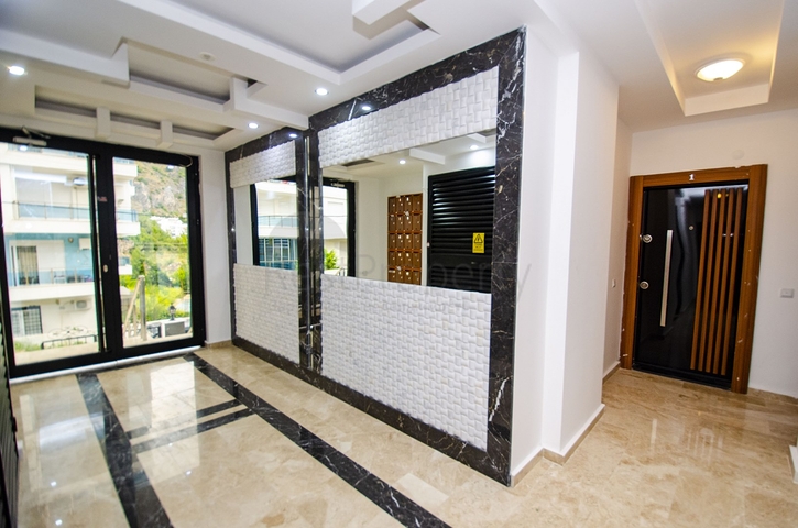 مشروع في كونيالتي أنطاليا