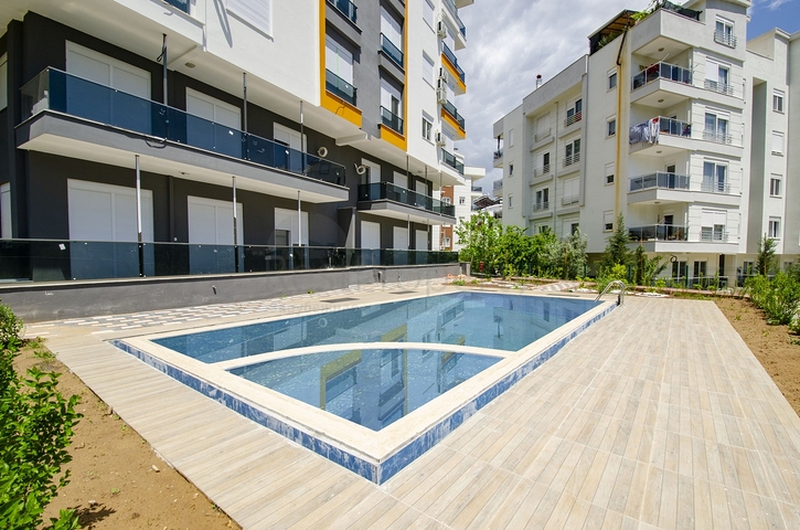 مشروع في كونيالتي أنطاليا