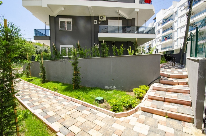 مشروع في كونيالتي أنطاليا