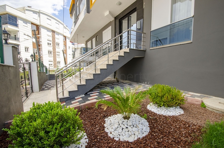 مشروع في كونيالتي أنطاليا