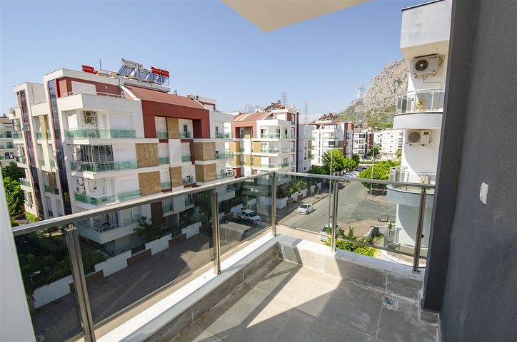 شقق للبيع في كونيالتي أنطاليا