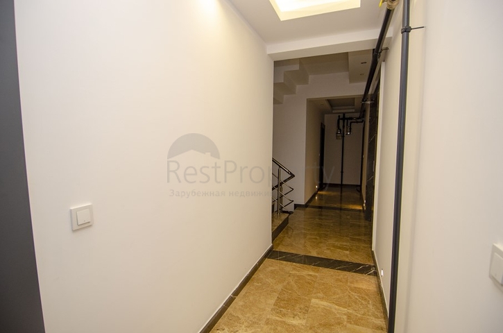 شقة 2 + 1 تطل على حمام السباحة في مجمع جديد في ليمان