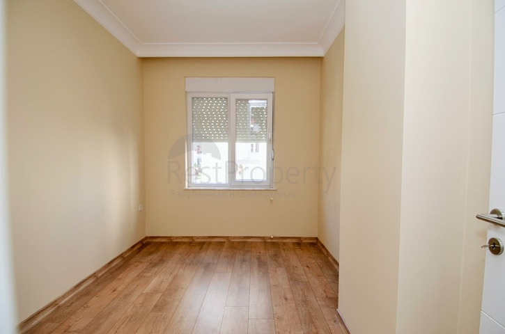 شقة 2 + 1 تطل على حمام السباحة في مجمع جديد في ليمان