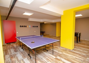 شقة 2 + 1 تطل على حمام السباحة في مجمع جديد في ليمان