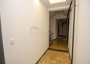 شقة 2 + 1 تطل على حمام السباحة في مجمع جديد في ليمان