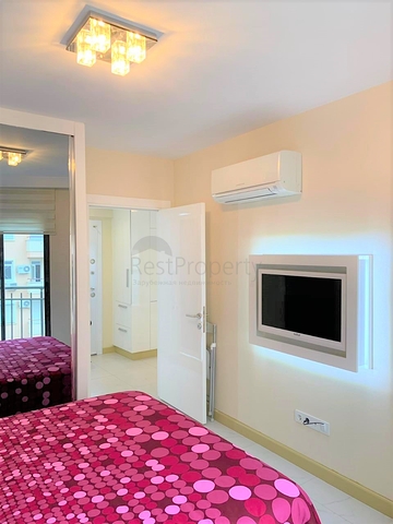 للمستثمرين - شقة مؤثثة ضمن مجمع  يضم كافة الخدمات في مركز الانيا