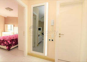 للمستثمرين - شقة مؤثثة ضمن مجمع  يضم كافة الخدمات في مركز الانيا