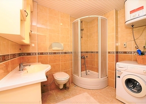 شقة غرفتين وصالة وتراسين واسعين في جيكجلي - الانيا 