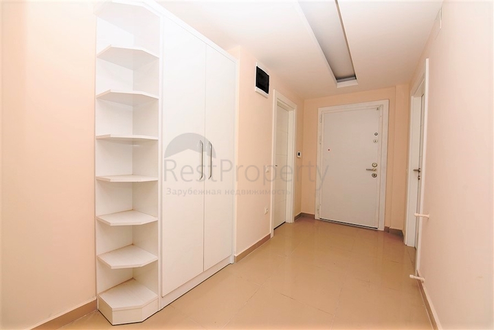 شقة جديدة للبيع في مركز الانيا _ من تصميم غرفتين وصالة 