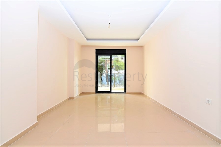 شقة جديدة للبيع في مركز الانيا _ من تصميم غرفتين وصالة 