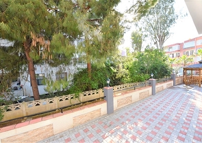 شقة جديدة للبيع في مركز الانيا _ من تصميم غرفتين وصالة 