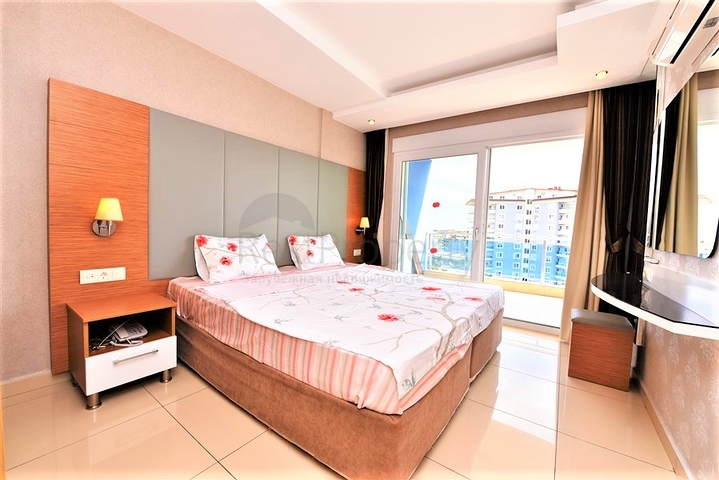 غرفة نوم وصالة ضمن مجمع سكني جانب مركز التسوق في جيكجيلي _ الانيا 