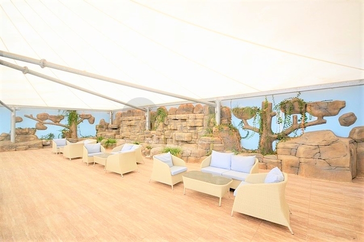 غرفة نوم وصالة ضمن مجمع سكني جانب مركز التسوق في جيكجيلي _ الانيا 