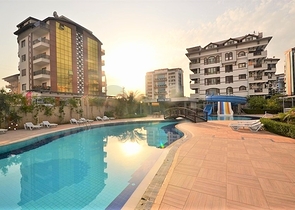 غرفة نوم وصالة ضمن مجمع سكني جانب مركز التسوق في جيكجيلي _ الانيا 