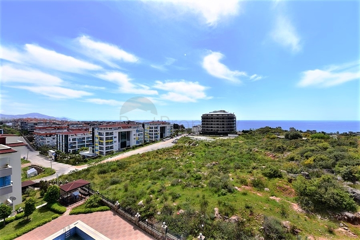 شقق اطلالة بحر في الانيا - دوبلكس غرفتين وصالة في كاستل / الانيا 