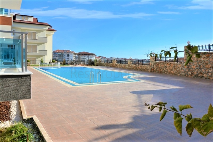 شقق اطلالة بحر في الانيا - دوبلكس غرفتين وصالة في كاستل / الانيا 