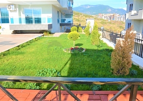 شقق اطلالة بحر في الانيا - دوبلكس غرفتين وصالة في كاستل / الانيا 