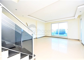 شقق اطلالة بحر في الانيا - دوبلكس غرفتين وصالة في كاستل / الانيا 