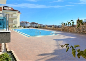 شقق اطلالة بحر في الانيا - دوبلكس غرفتين وصالة في كاستل / الانيا 