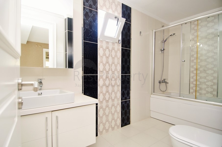 دوبلكس راقي 4 + 2 في أونجالي كونيالتي أنطاليا