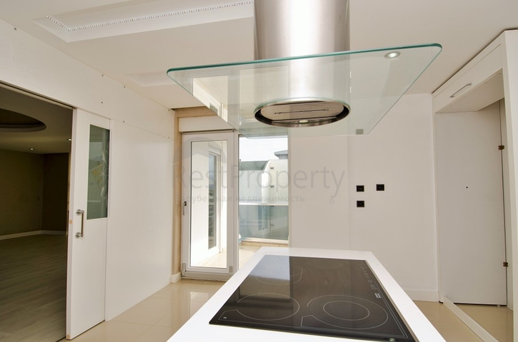 دوبلكس راقي 4 + 2 في أونجالي كونيالتي أنطاليا