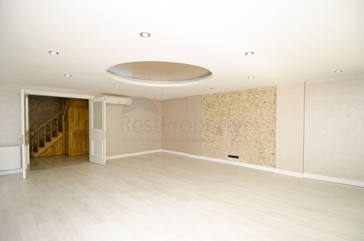 دوبلكس راقي 4 + 2 في أونجالي كونيالتي أنطاليا