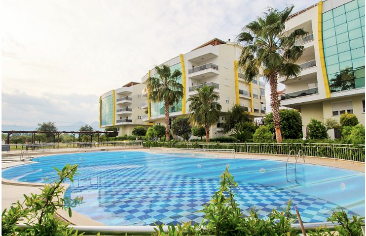 دوبلكس راقي 4 + 2 في أونجالي كونيالتي أنطاليا