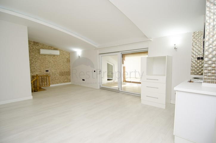 دوبلكس راقي 4 + 2 في أونجالي كونيالتي أنطاليا