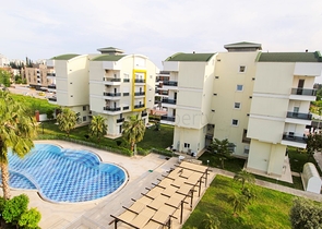 دوبلكس راقي 4 + 2 في أونجالي كونيالتي أنطاليا