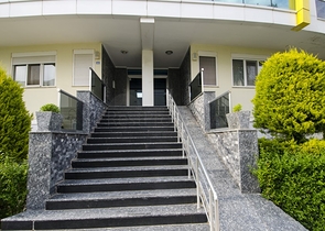 دوبلكس راقي 4 + 2 في أونجالي كونيالتي أنطاليا