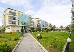 دوبلكس راقي 4 + 2 في أونجالي كونيالتي أنطاليا