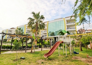 دوبلكس راقي 4 + 2 في أونجالي كونيالتي أنطاليا