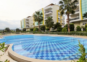 دوبلكس راقي 4 + 2 في أونجالي كونيالتي أنطاليا