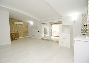 دوبلكس راقي 4 + 2 في أونجالي كونيالتي أنطاليا