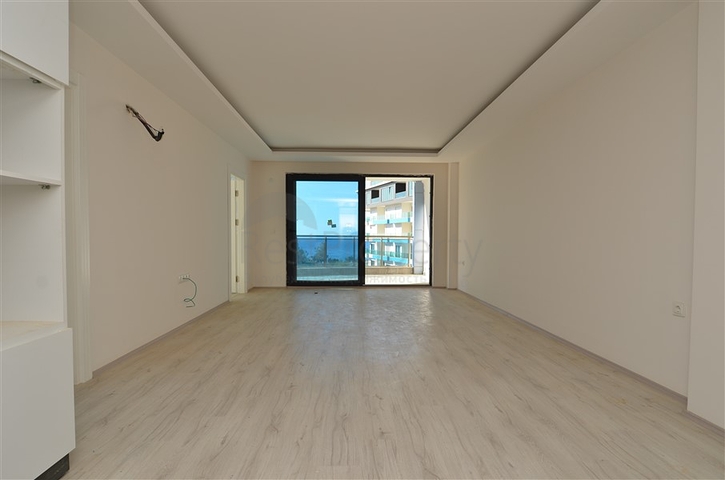 شقة فاخرة باطلالة بحرية ضمن مجمع سكني خمس نجوم في كار جي جاك / الانيا 